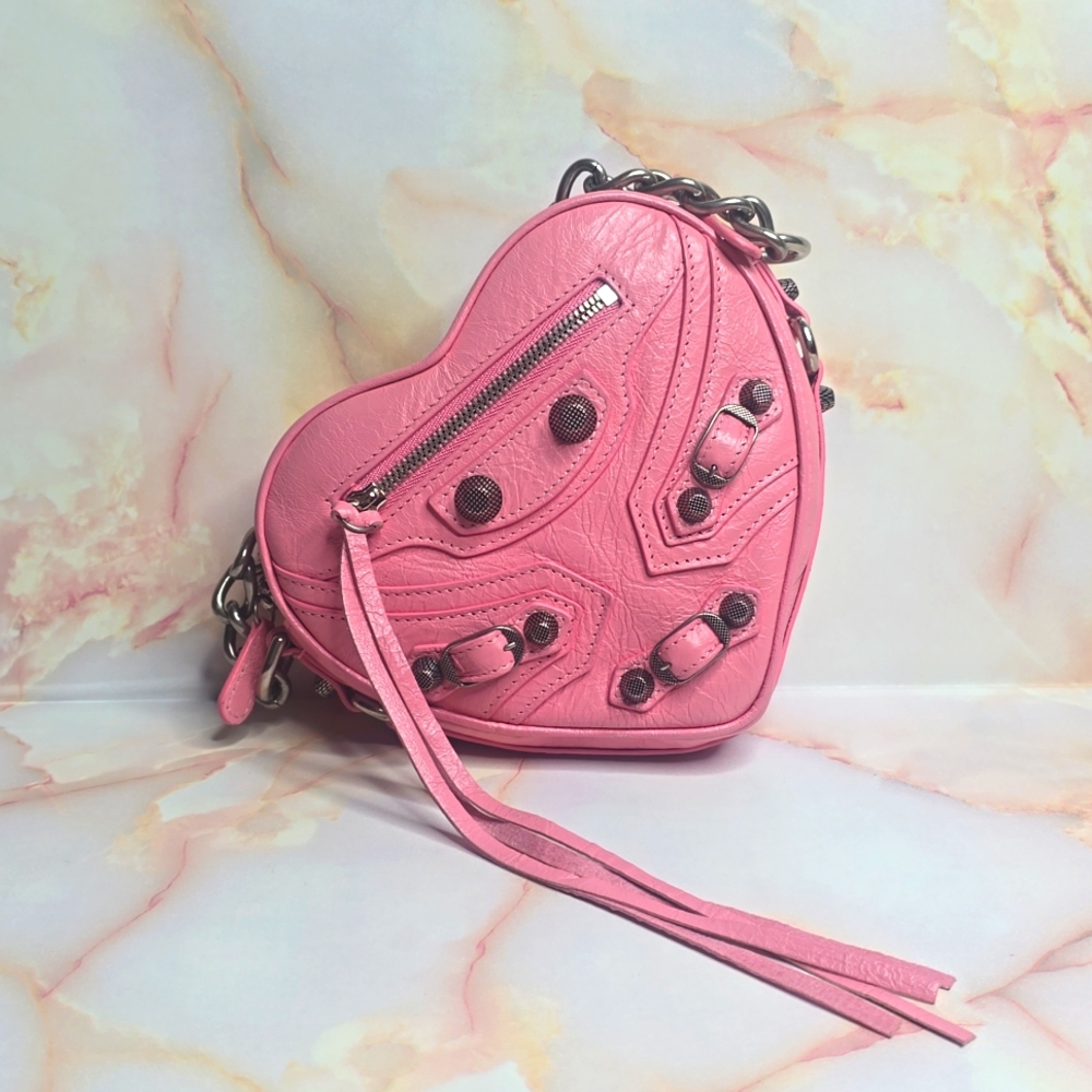 BALENCIAGA Le Cagole Heart Mini Studded Crinkled-leather pink Valentine'… - Picture 3 of 17